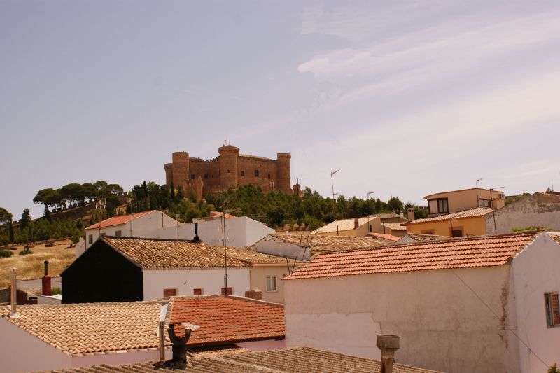 Castillo al fondo